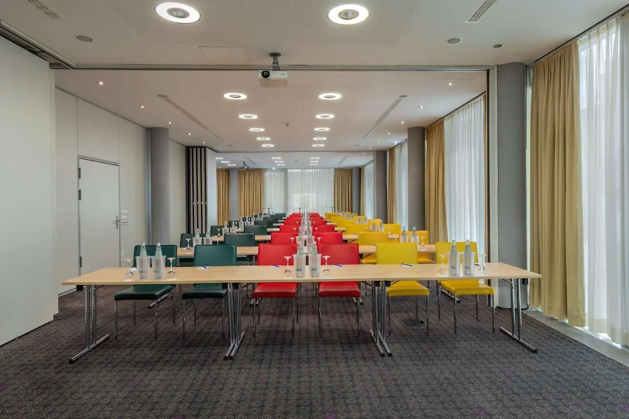 ****  Hotel Doubletree By Hilton Frankfurt Niederrad Frankfurt nad Mohanem Německo
