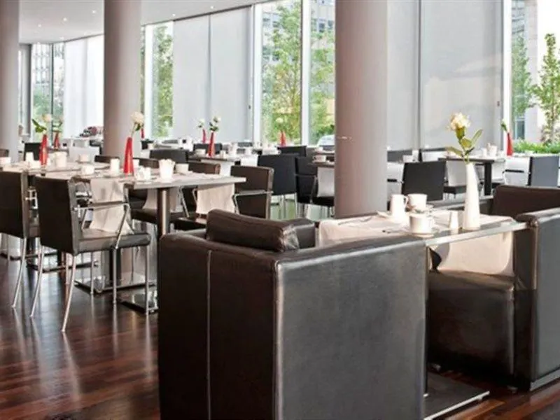Hotel Doubletree By Hilton Frankfurt Niederrad Frankfurt nad Mohanem